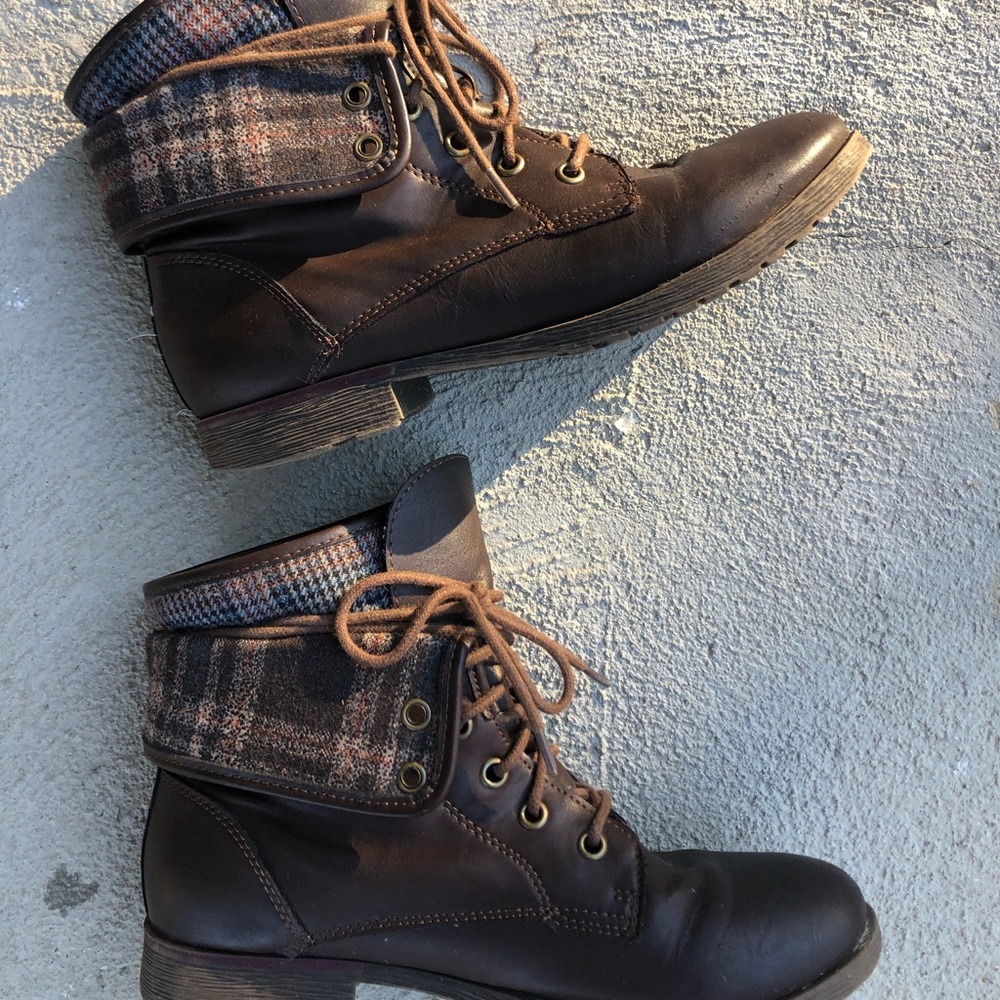 Brown boots